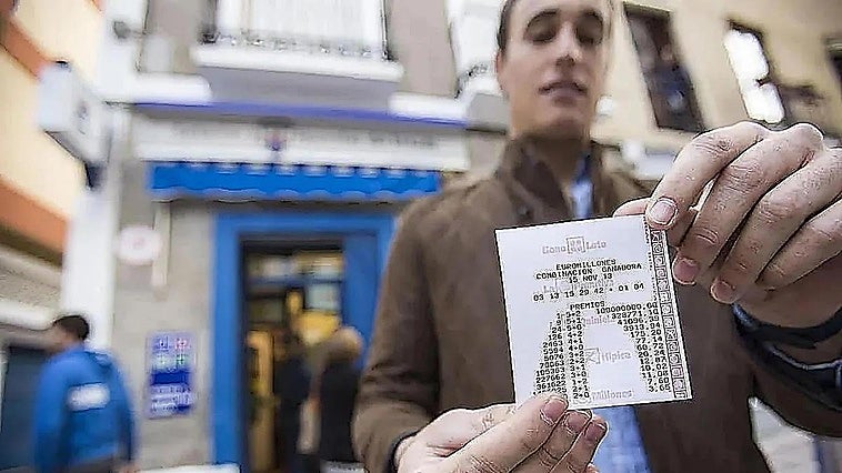 El Euromillones de este viernes reparte su bote de 130.000.000 euros y deja un nuevo millonario en un municipio español de solo 1.000 habitantes