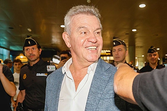 Aguirre ya está en Valencia: «La plantilla tiene calidad para no estar sufriendo»