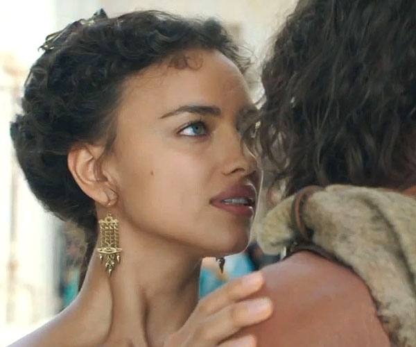 Irina Shayk, semidesnuda en &#039;Hércules&#039;