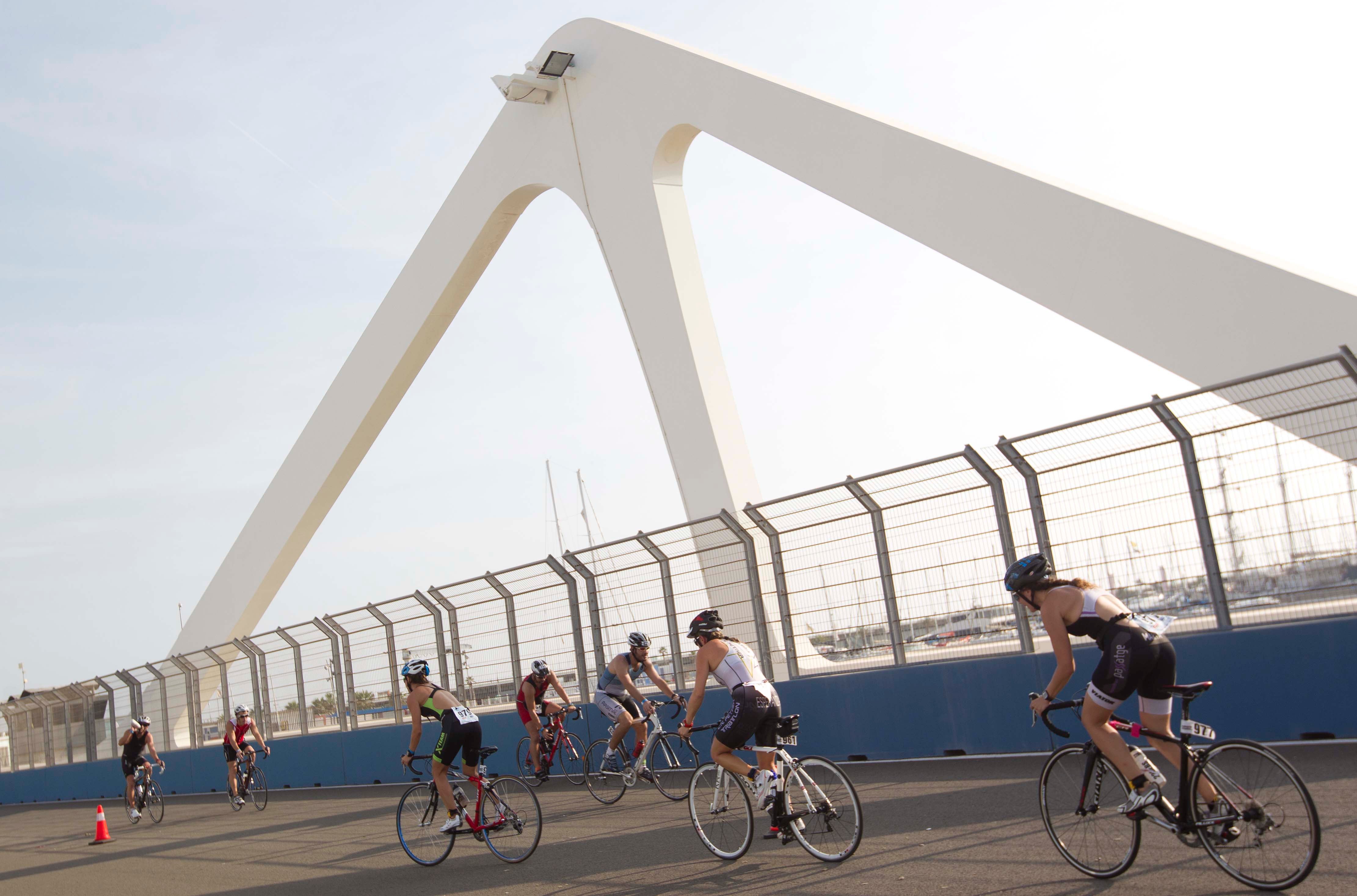 Quinta edición del triatlón &#039;Toro Loco&#039; Valencia