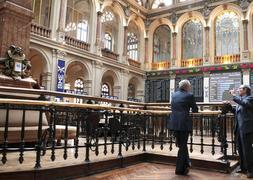 La Bolsa española suma un nuevo batacazo, cae un 2,93% y registra la quinta mayor caída del año