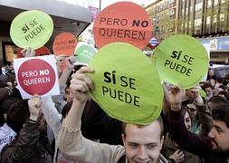 Un grupo de unas 150 personas se han concentrado en el barrio de Argüelles de Madrid. / Foto: Efe | Vídeo: Europa Press