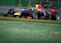 Ricciardo pilota su bólido en Australia. / Saeed Khan (Afp)