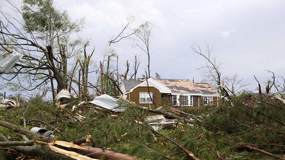 Tupelo, la localidad natal de Elvis Presley, también ha sido golpeada por los tornados. 