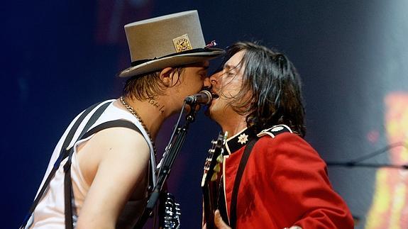 The Libertines, en pleno concierto. 