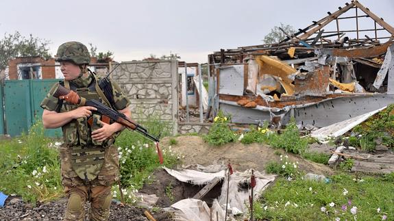 Un militar ucraniano en Donestsk. 