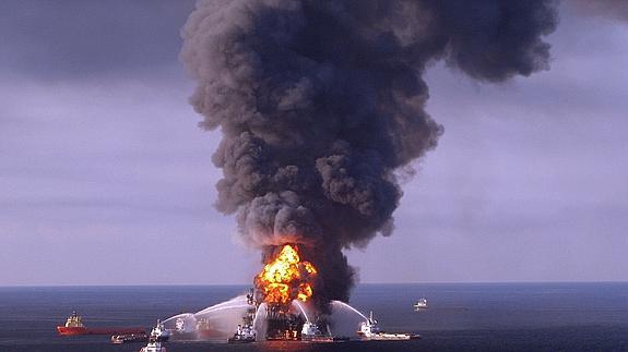 Explosión de la plataforma 'Deepwater Horizon'. 