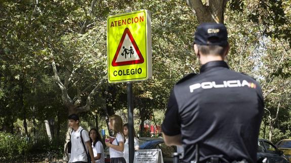 Operativo policial puesto en marcha en los centros escolares.