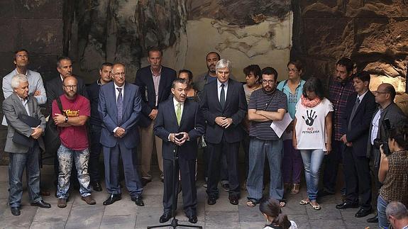 Paulino Rivero convoca la consulta.