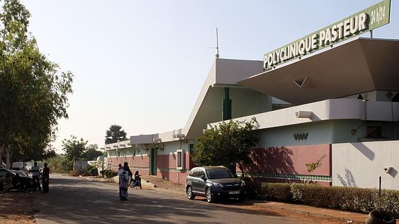Imagen de una clínica de Bamako, donde varios pacientes permanecen en cuarentena 