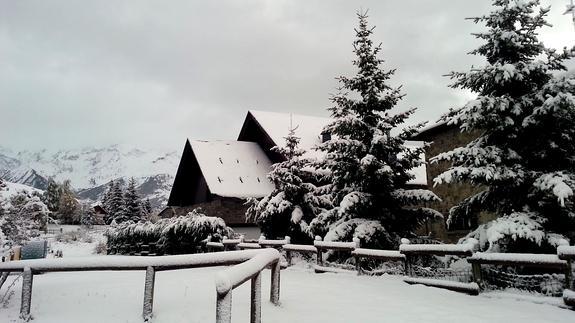 Vista de la estación la temporada pasada, tras una gran nevada.