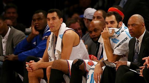 Calderón y Prigioni, en el banquillo de los Knicks. 