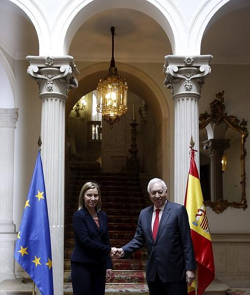 José Manuel García-Margallo y Federica Mogherini. 