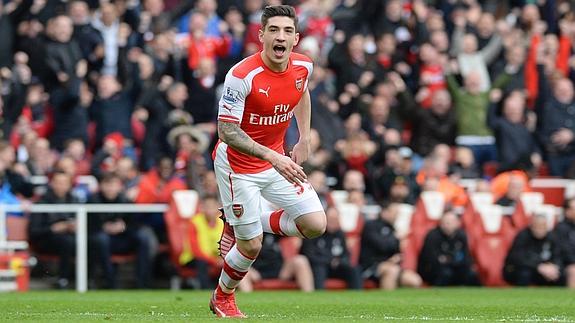 Héctor Bellerín celebra su gol. 