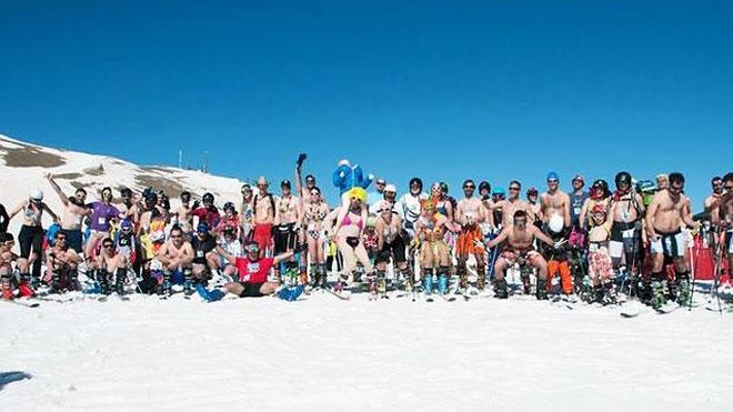 La carrera playera se ha convertido en toda una tradición en las pistas de la estación de Formigal-Panticosa