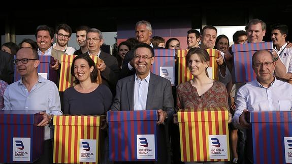 Entrega de firmas de Bartomeu. 