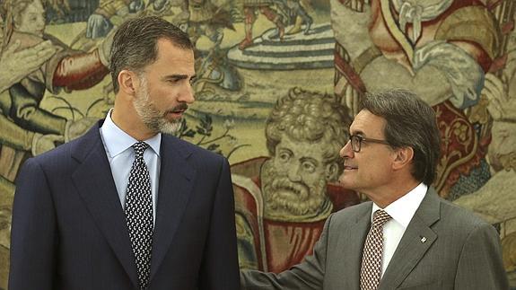 El Rey Felipe, junto a Artur Mas.