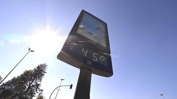 Un termómetro en una calle de la ciudad de Córdoba.