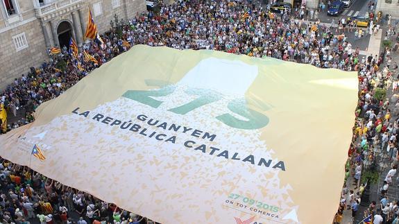 Concentración en la plaza Sant Jaume de Barcelona.