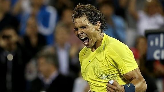 Nadal celebra su triunfo ante Djokovic en Montreal 2013. 