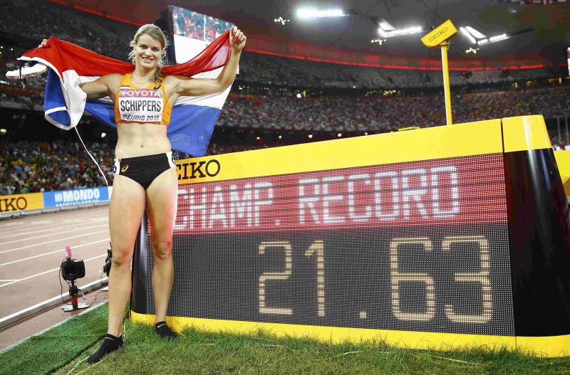 Dafne Schippers celebra su victoria y su récord en Pekín. 