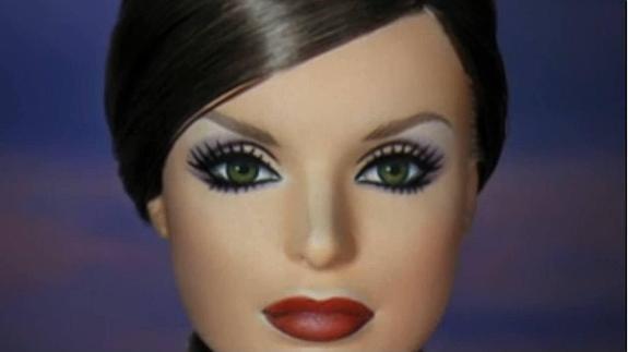 Muñeca Barbie basada en la Reina Letizia.