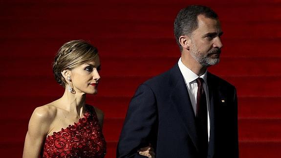 Los Reyes de España durante su visita de Estado a México.