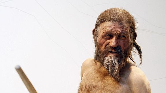 Recreación de Ötzi, el hombre de hielo.