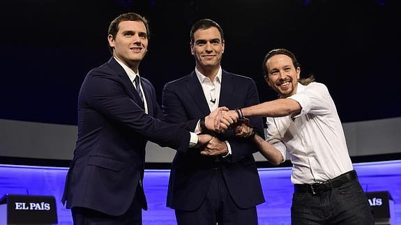 Rivera, Sánchez e Iglesias, durante el 'debate a tres' de la pasada campaña. 