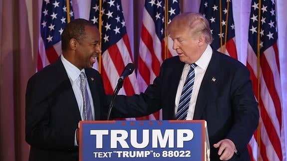 Ben Carson y Donald Trump. 