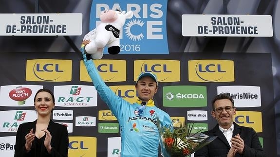 El ciclista kazajo, Alexei Lutsenko, del equipo Astana 