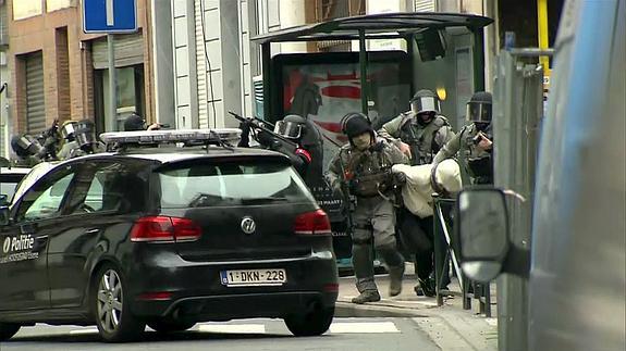 Arresto de Salah Abdeslam en el barrio de Molenbeek. 