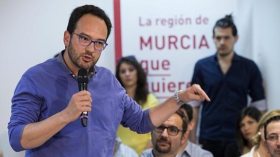 El portavoz del PSOE en el Congreso, Antonio Hernando. 