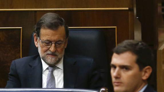 Rajoy y Rivera en el Congreso.