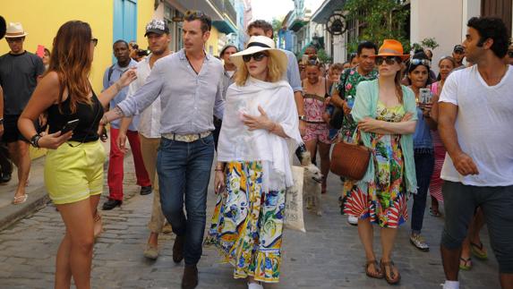 Madonna recorre las calles de La Habana.