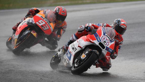 Dovizioso al frente de la carreraq