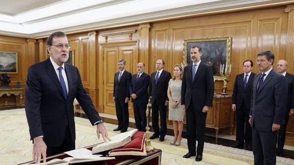 Mariano Rajoy jura el cargo en Zarzuela.