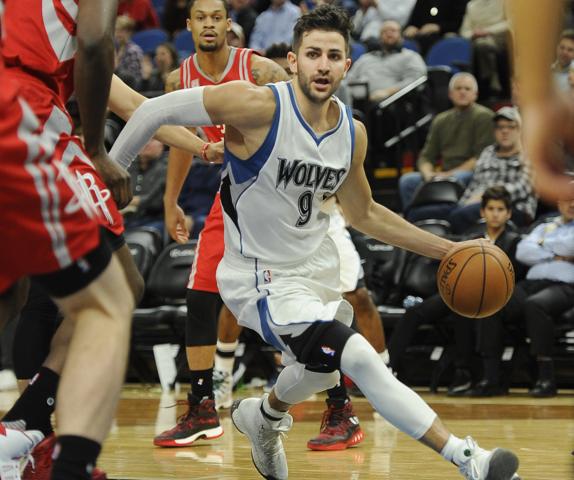 Ricky Rubio, en acción ante los Houston Rockets.