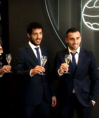 Nuno y los jugadores felicitan la Navidad