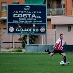 Un instante de un partido del Acero esta temporada.