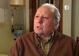 Un anciano ofrece su pensión de 600 euros a la familia que lo acoja