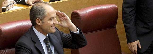 La Policía Judicial se personó varias veces en casa de Camps y llamó por teléfono para comunicarle su cita