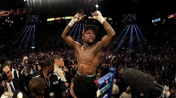 Floyd Mayweather, tras vencer a Marcos Maidana en Las Vegas.