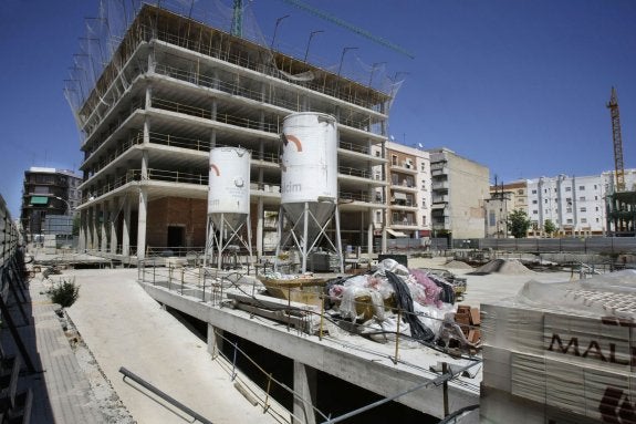 Gandia retoma la obra de Simancas y espera terminar el residencial en menos de un año