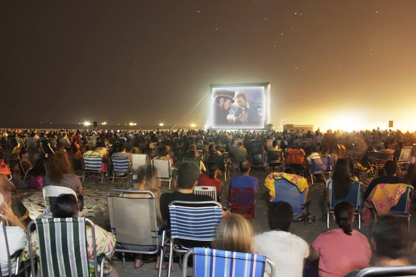 Cine de verano en la playa.