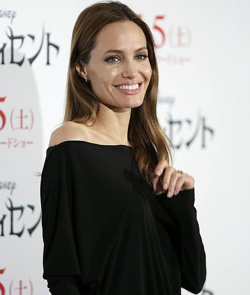 Angelina Jolie, durante la presentación de 'Maléfica' en Tokio. 