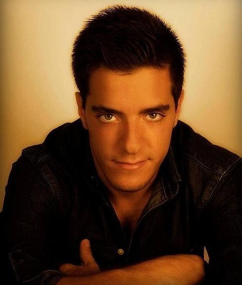 Luis Matamala, estudiante de Relaciones Públicas y Publicidad en el CEU.