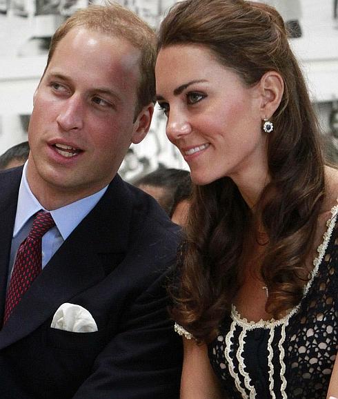 Los duques de Cambridge, durante una visita a una escuela para niños desfavorecidos en Los Ángeles