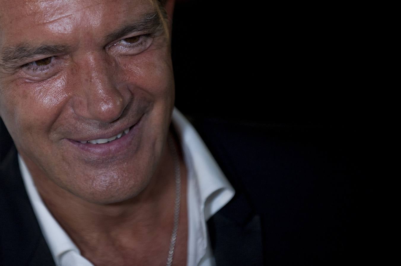 Antonio Banderas posa durante la gala benéfica Starlite. en Marbella.