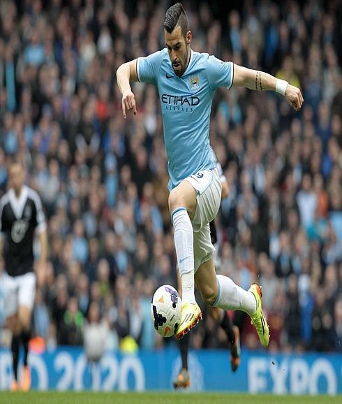 Alvaro Negredo durante el Manchester City-Southampton, temporada 2013/2014